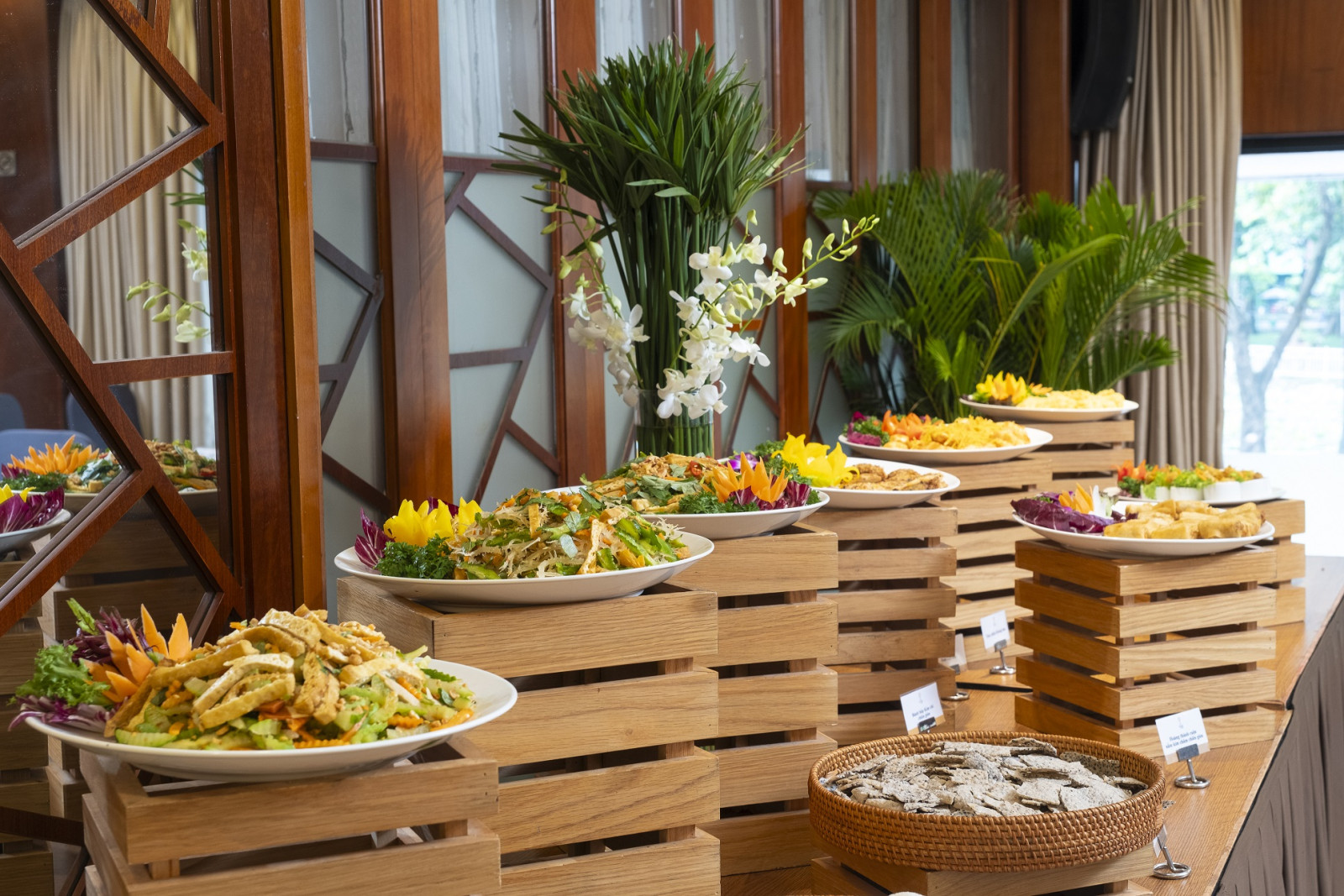 TP.HCM: Khách sạn Viễn Đông phục vụ buffet chay xuyên suốt tháng Vu Lan - Ảnh 2