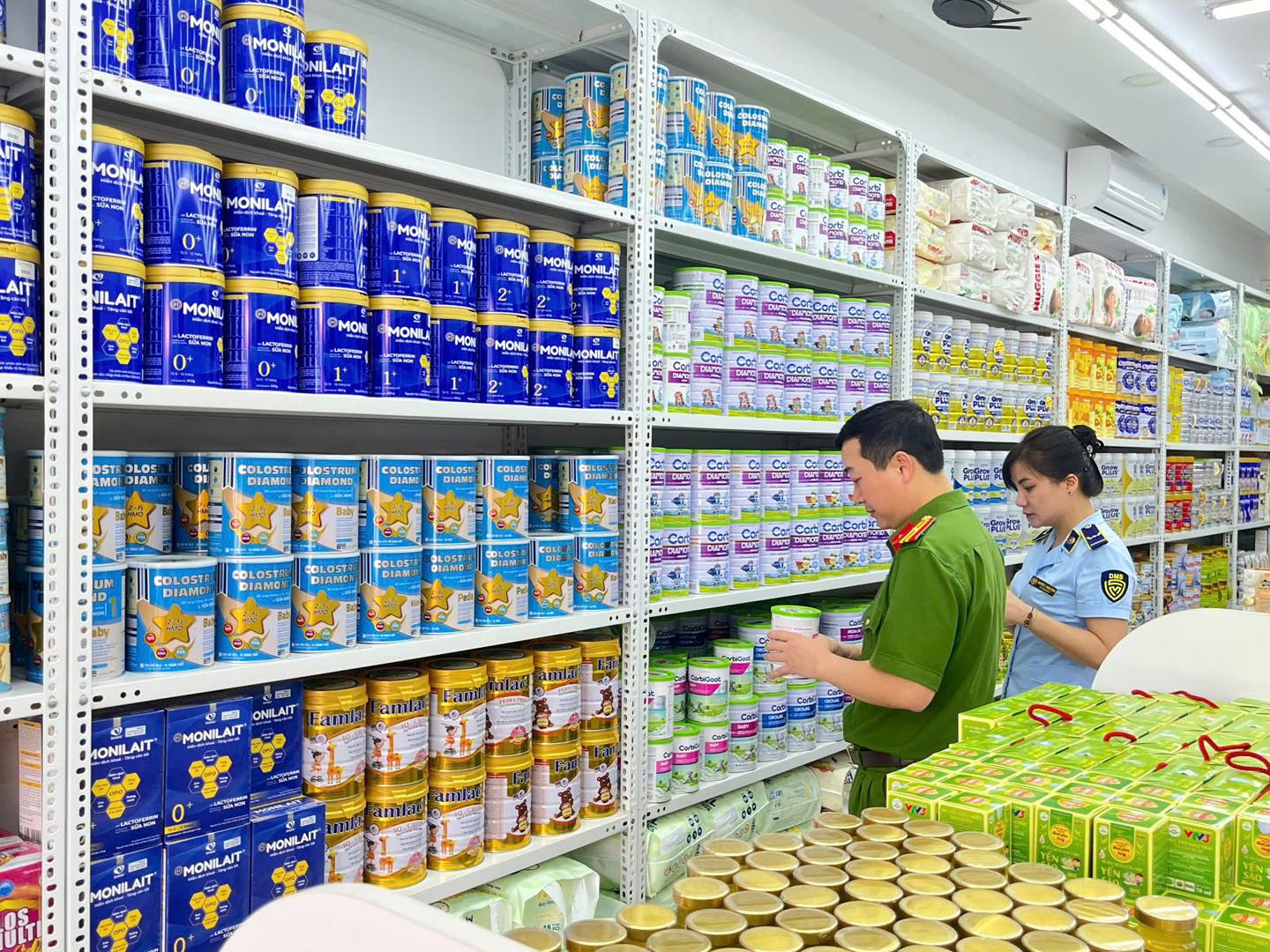 Bắc Giang siết chặt công tác quản lý an toàn thực phẩm đối với các sản phẩm sữa - Ảnh 1