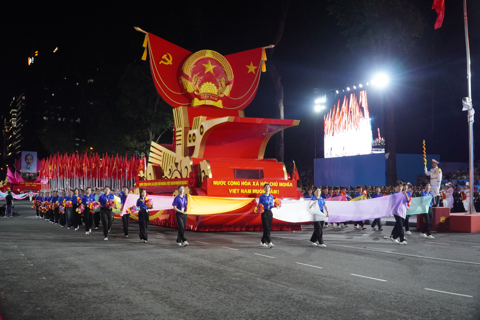 Toàn cảnh buổi sơ duyệt diễu binh, diễu hành cấp Nhà nước chuẩn bị cho đại lễ 30/4 - Ảnh 12