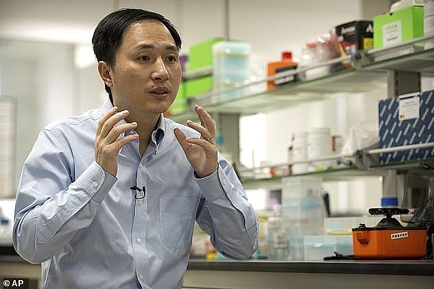 Tạo đột biến gen kháng HIV, khiến trẻ em đối mặt nguy cơ tử vong sớm - Ảnh 1