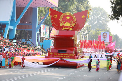 [Photo]: Toàn cảnh các khối diễu binh Lễ kỷ niệm 50 năm Giải phóng miền Nam, thống nhất đất nước
