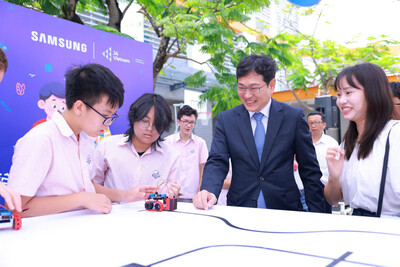Hoạt động “Solve for Tomorrow on Tour – Lan tỏa tri thức, khơi nguồn sáng tạo”