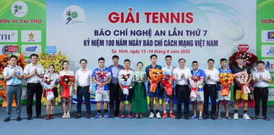 Gần 200 vận động viên tham dự giải Tennis Báo chí Nghệ An lần thứ 7